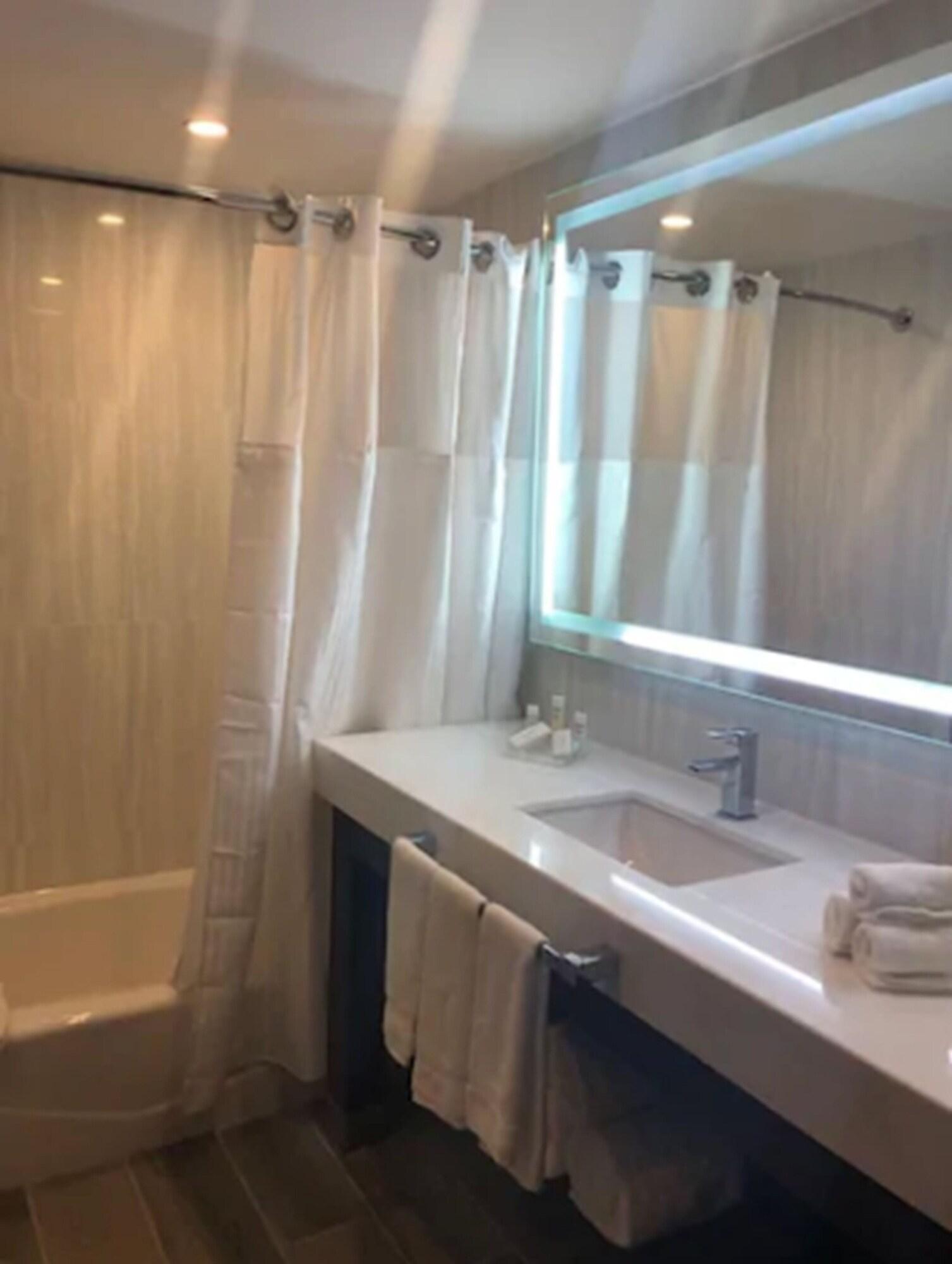 Hilton Garden Inn Salamanca Extérieur photo